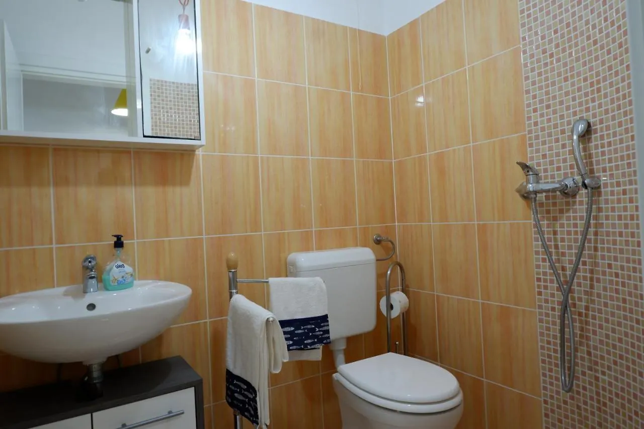 Apartment Mary Banjole Croatia